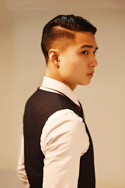 yl6809永利集团教师——彭璇飞