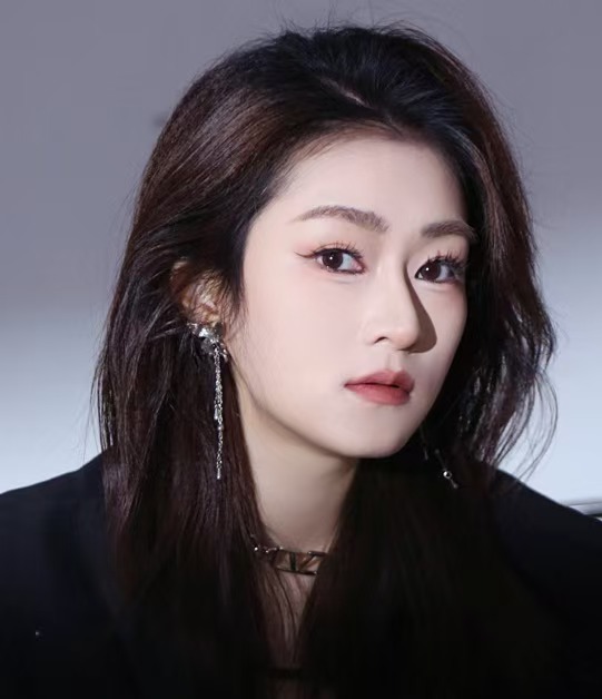 yl6809永利集团教师—— 周庆奕